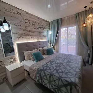https://orlando-luxury-apartament.tenerifehoteles.net